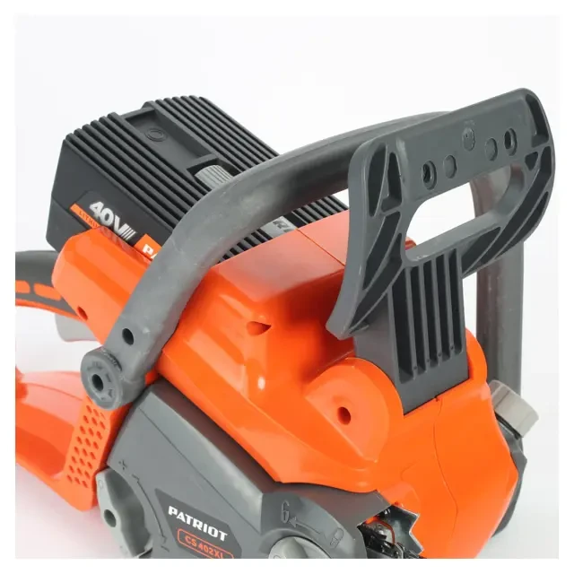 Аккумуляторная цепная пила Patriot CS 402 XL 40В, с АКБ 2.5 Ач + ЗУ Аккумуляторная цепная пила Patriot CS 402 XL 40В, с АКБ 2.5 Ач + ЗУ
